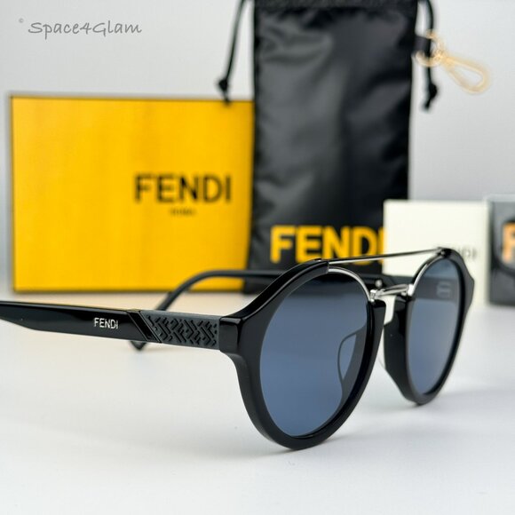 Fendi Women Sunglasses Black Blue Round FE40058U 01V BRAND NEW - Picture 5 of 9